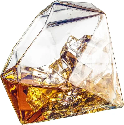 Exquisite Diamond-Shaped Lead-Free Thickened Glass Hand-Blown Anti-Overflow 7oz Modern Party Cocktail Glass Base