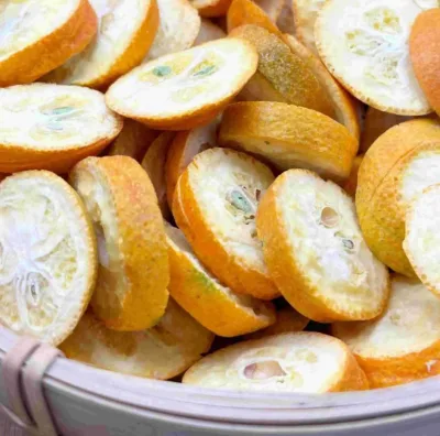 Wholesale Factory Freeze-Dried Kumquats Sour Tasting Dried Fruits in Bulk Packaging
