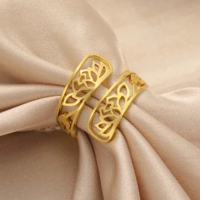 18k Gold Trendy Hollow Ocean Sea Wave Ring for Women and Men Fashion Simple Stainless Steel Sea Wave Rings