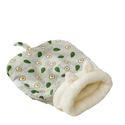 Wholesale Lamb Wool Warm Cat Sleeping Bag Semi-Closed Soft Dog Cat Cave Bed Sleeping Bag for Small-Sized Pets