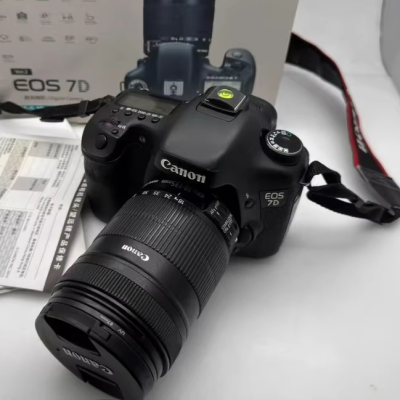 Original Canons 7D with 18-135mm Lens Good Condition Digital Camera 18MP SLR Camera