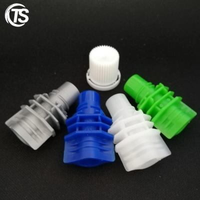 Plastic Pour Spout with Caps for Doypack