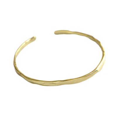Irregular Textured Bracelet for Women with a Niche, Cold and Cool Style, Light Luxury, and a Playful Temperament